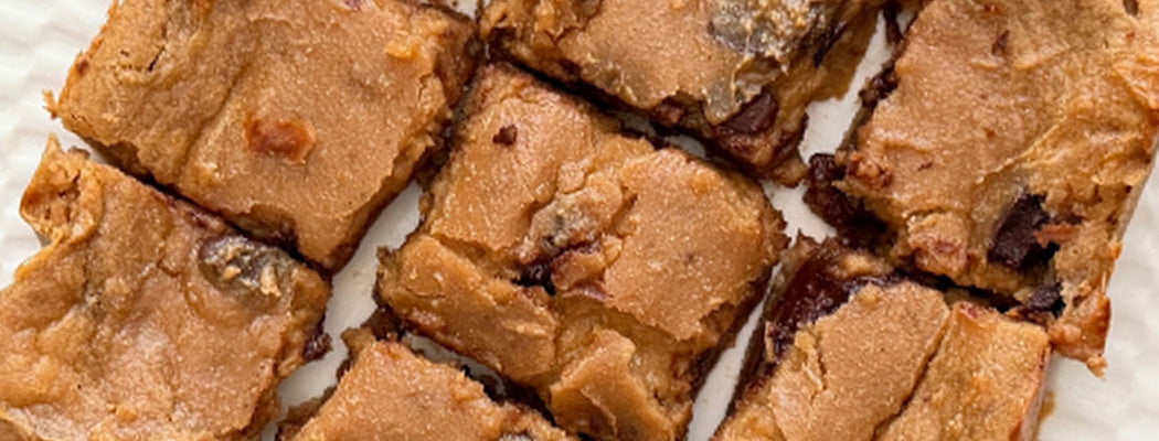 Fudgy Flourless Cottage Cheese Blondies